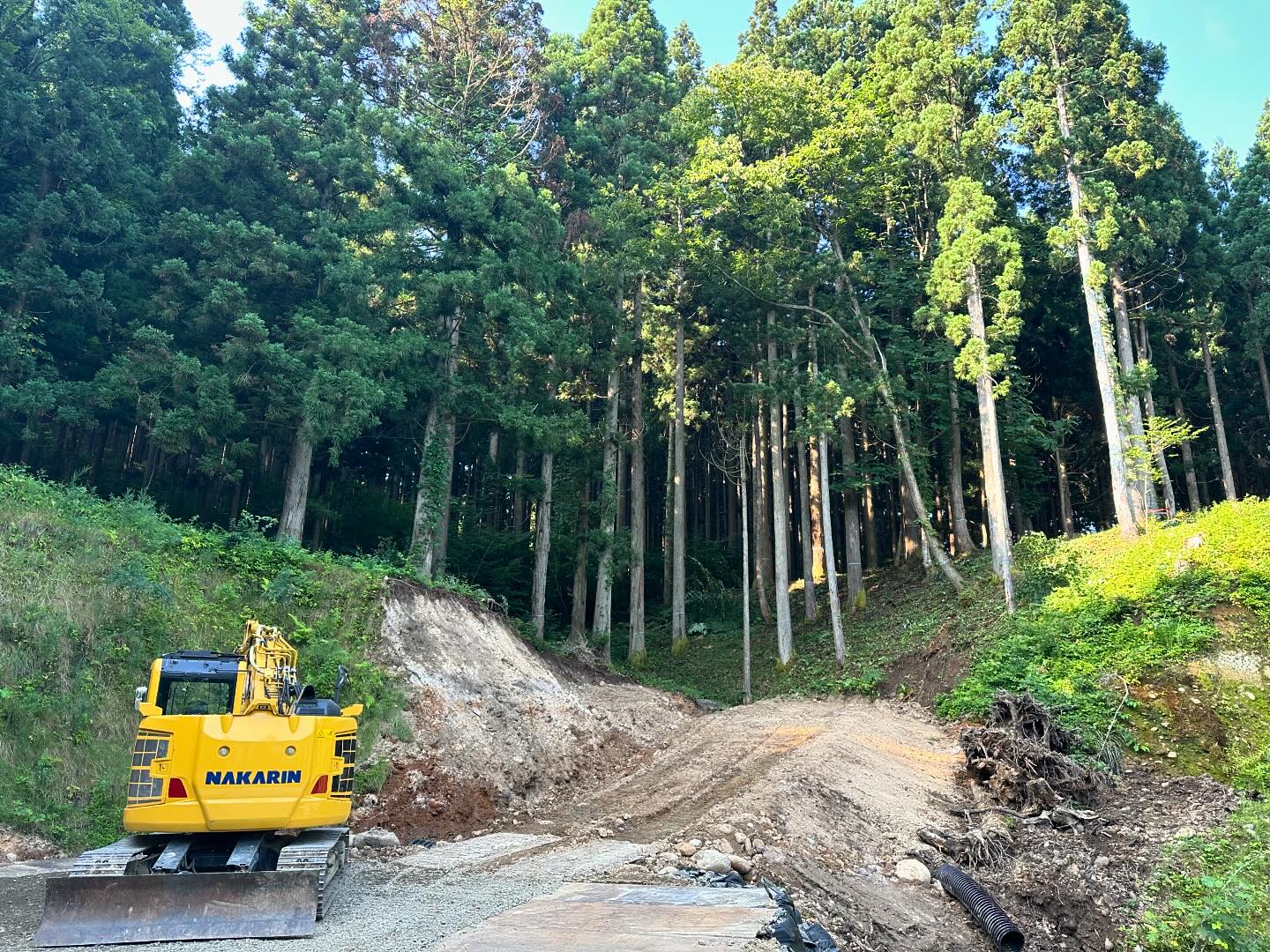 江津裏谷管理用道路工に伴う伐木工________________________________⁡樹木でお困りの方は"株式会社なかの林業"にお任せ下さい！従業員も随時募集中です☘️お問合せはHP、DM、お電話にて！https://nakano-ringyo.jp⁡〒920-2133石川県白山市鶴来大国町西517℡: 076-272-4885fax: 076-272-8745________________________________⁡#伐採 #特殊伐採 #林業 #除草 #主伐 #間伐 #森林経営計画 #森林環境譲与税 #森林管理制度 #スマート林業 #国有林 #県有林 #市有林 #民有林 #公社林 #屋敷林 #素材生産 #造林 #支障木 #線下伐採 #除雪 #石川県 #白山市 #鶴来 #金沢市 #野々市市 #小松市 #能美市 #なかの林業